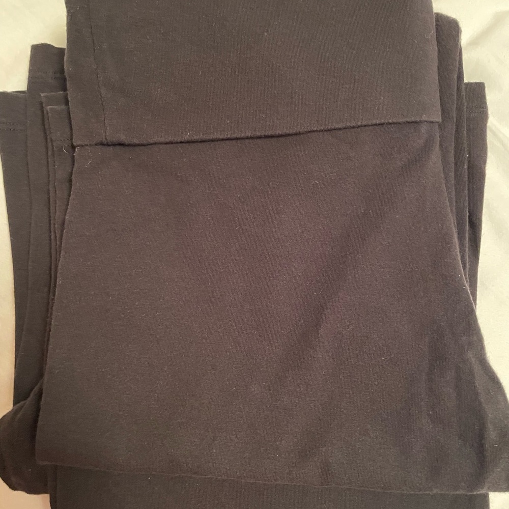 Pair of 2 yoga pants